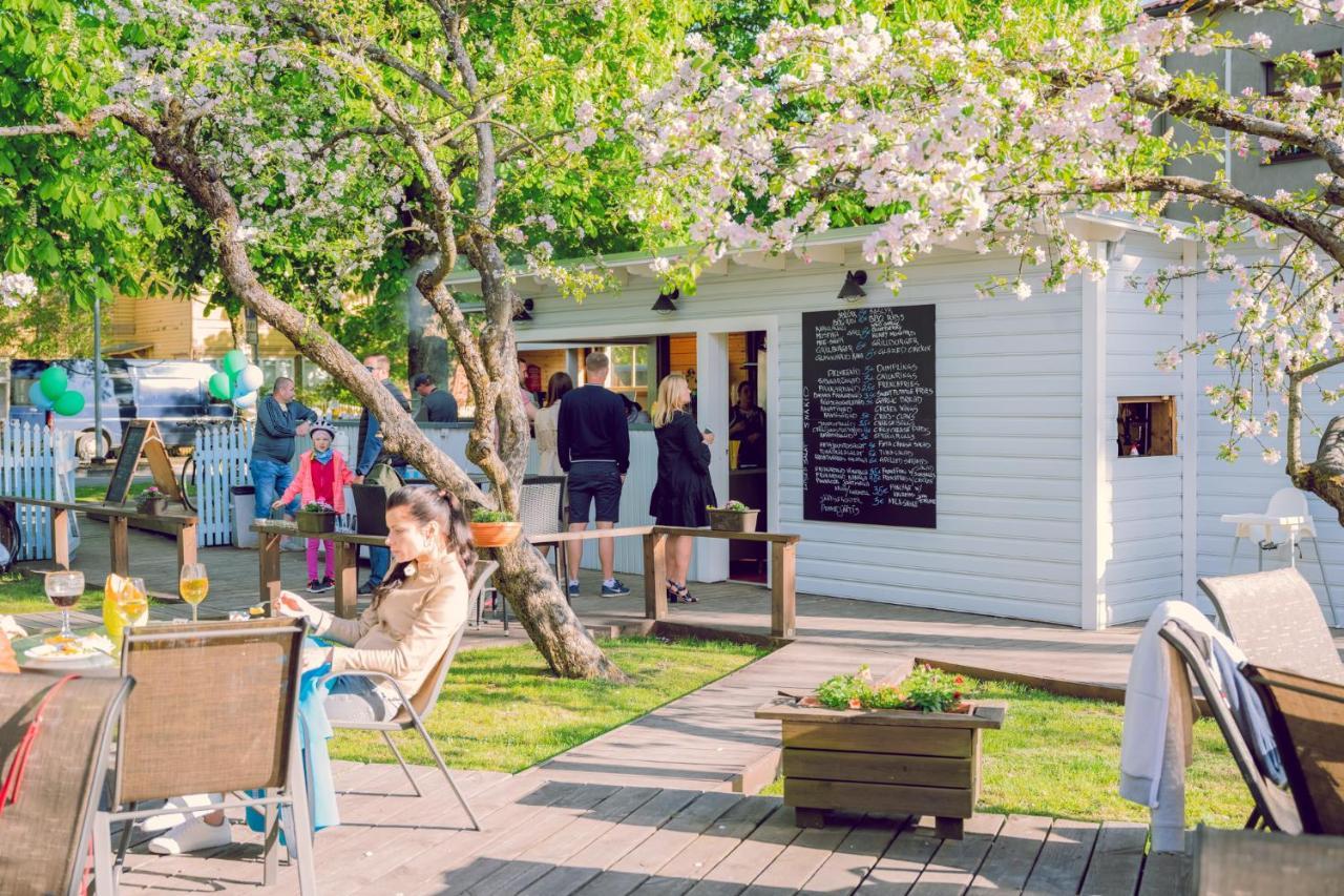 Cabin Guesthouse With Free Parking ปาร์นู ภายนอก รูปภาพ