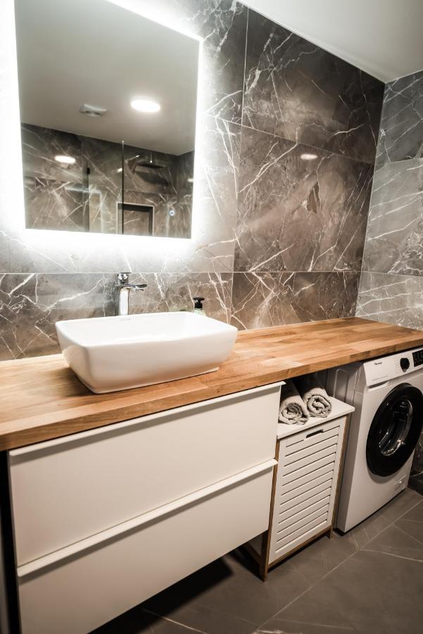 Cabin Guesthouse With Free Parking ปาร์นู ภายนอก รูปภาพ