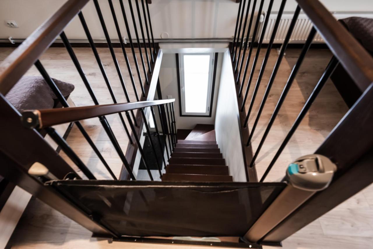Cabin Guesthouse With Free Parking ปาร์นู ภายนอก รูปภาพ
