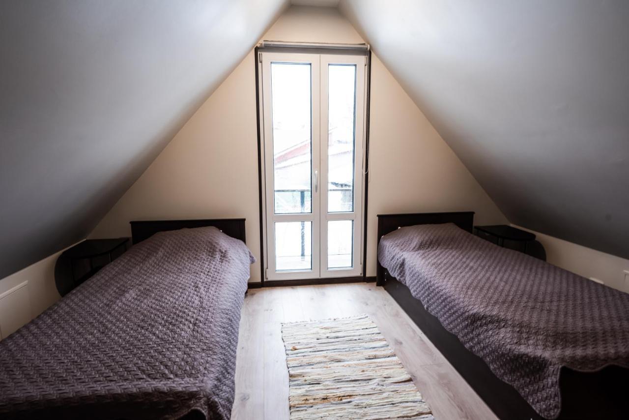 Cabin Guesthouse With Free Parking ปาร์นู ภายนอก รูปภาพ