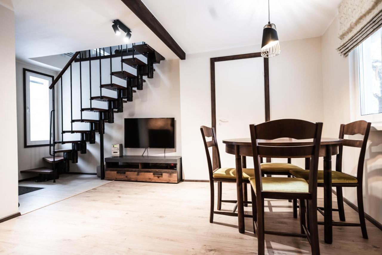 Cabin Guesthouse With Free Parking ปาร์นู ภายนอก รูปภาพ