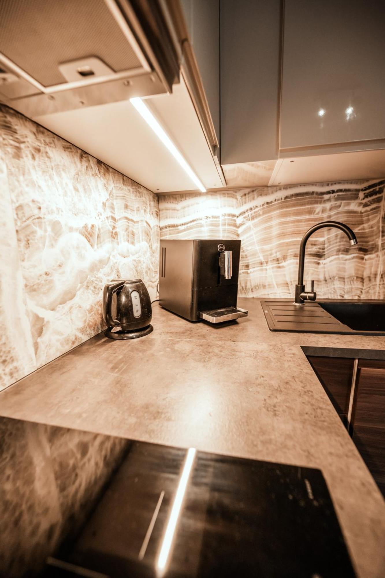 Cabin Guesthouse With Free Parking ปาร์นู ภายนอก รูปภาพ