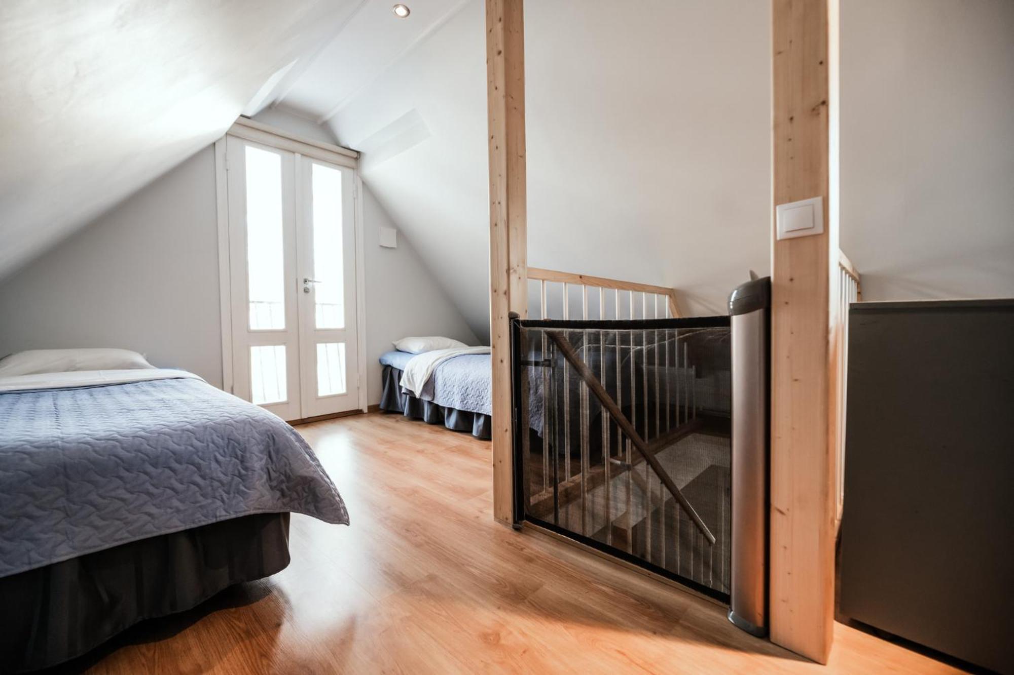 Cabin Guesthouse With Free Parking ปาร์นู ภายนอก รูปภาพ